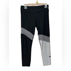 Nike Pro Dri-FIT leggings Women’s Size Medium